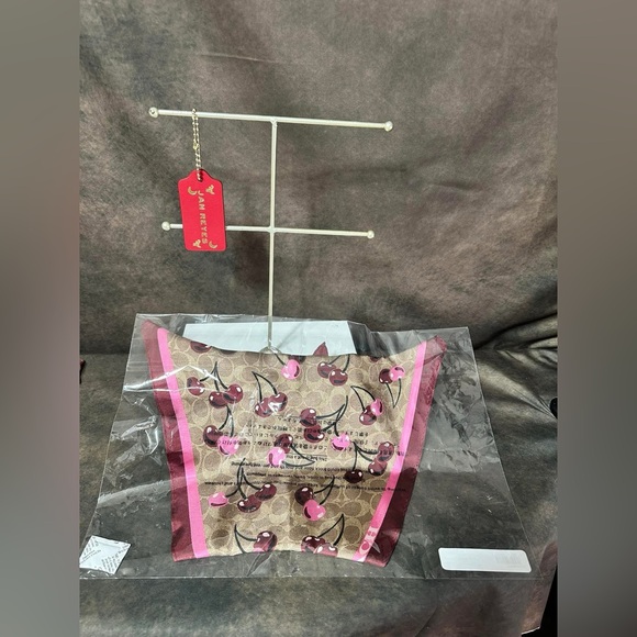 Coach Scarf Cherry - Picture 2 of 3